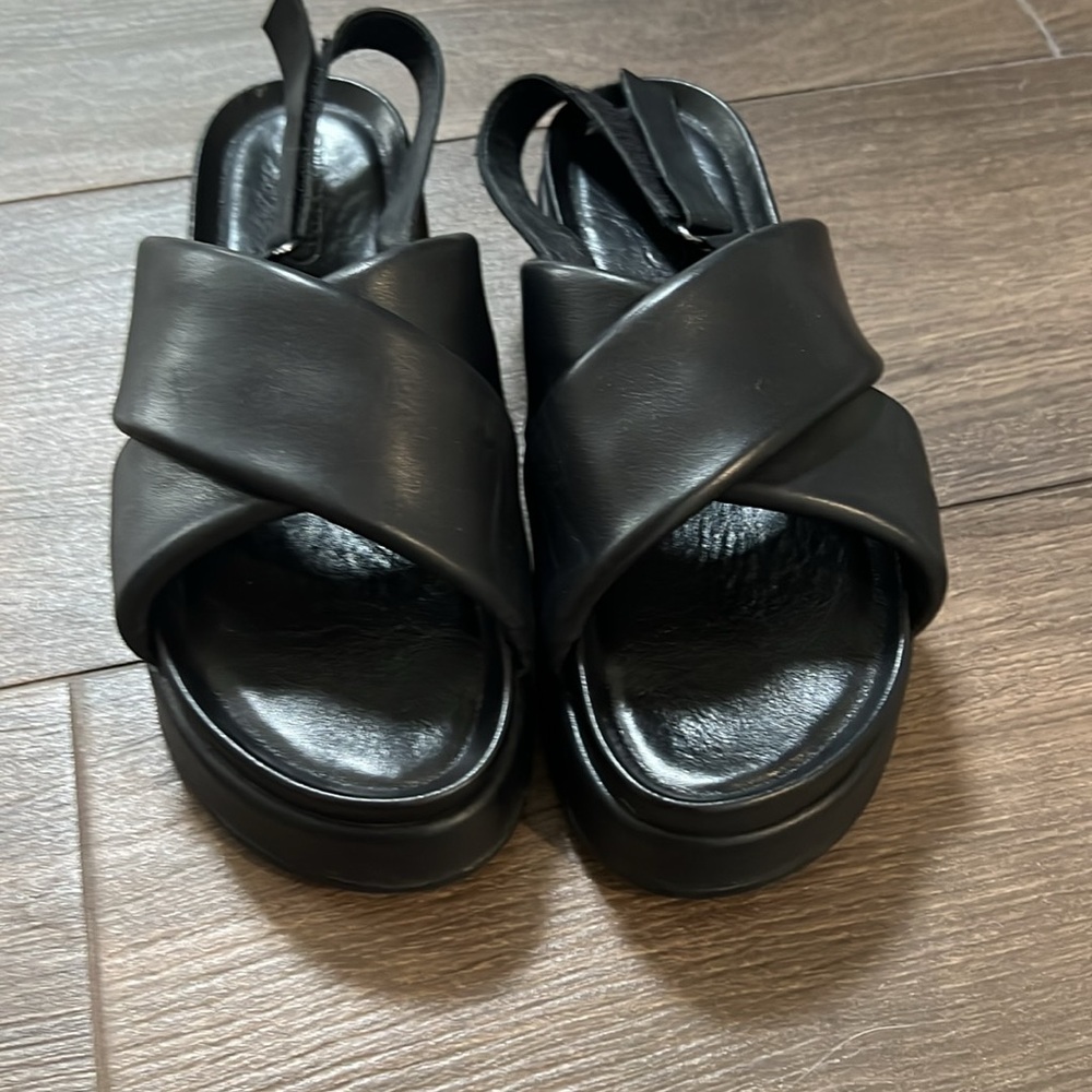 Silent D "PIER" Platform Sandals. - Picture 4 of 4